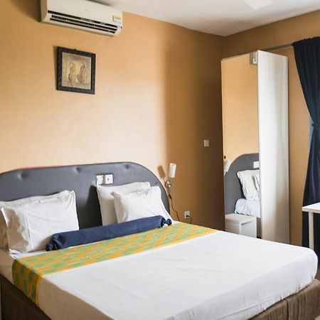 Cheers Guesthouse Botianaw Екстер'єр фото