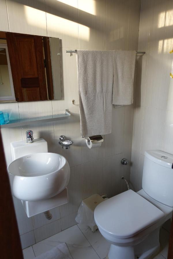Cheers Guesthouse Botianaw Екстер'єр фото