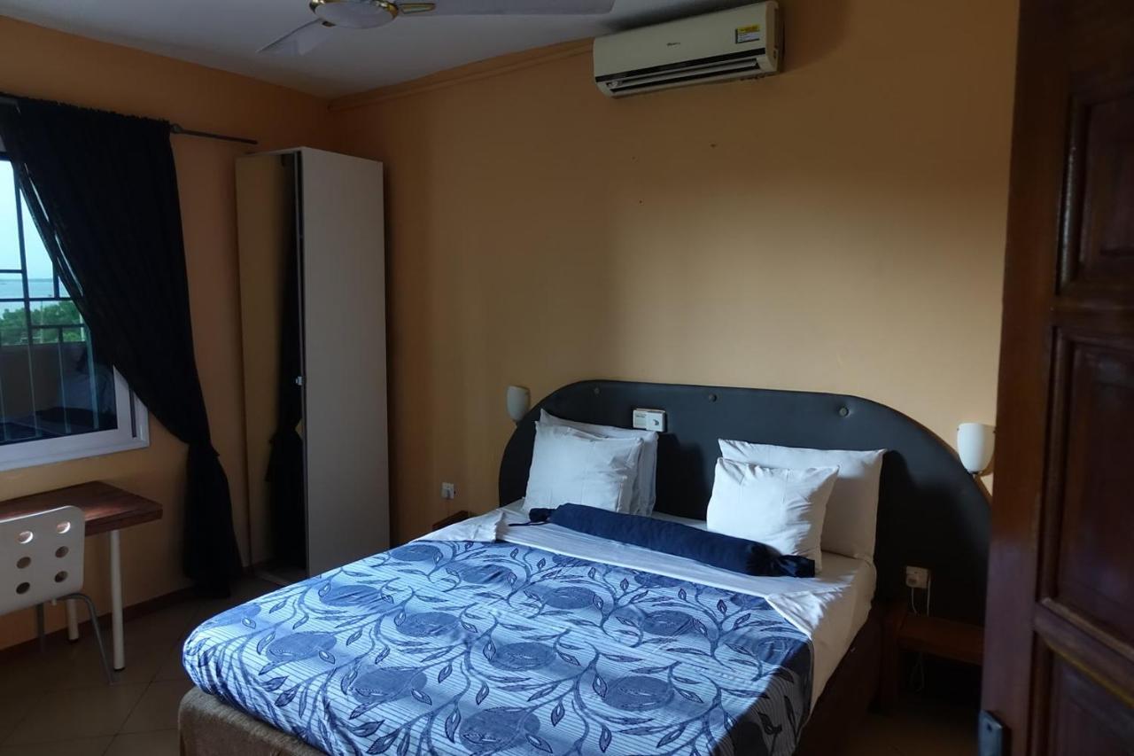 Cheers Guesthouse Botianaw Екстер'єр фото